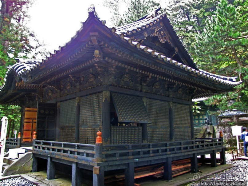 "Храм спящей кошки" и усыпальница сегуна Иэясу Токугава