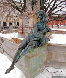 Рассмотрите повнимательнее, для нас же старались