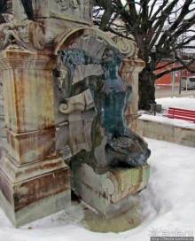 Рассмотрите повнимательнее, для нас же старались