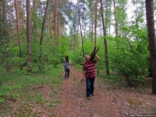 Рыбалка начинается с похода в лес