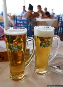 Неплохая (а разве бывают плохие?) таверна на пляже Паллини