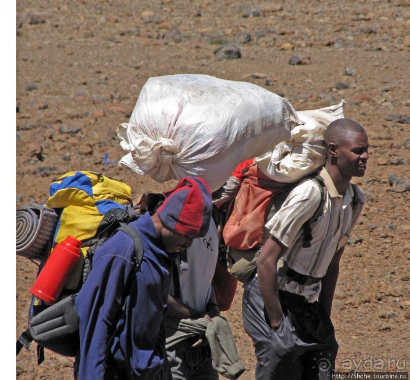 Kibo Hut (4703m) — последний лагерь перед вершиной Кили.
