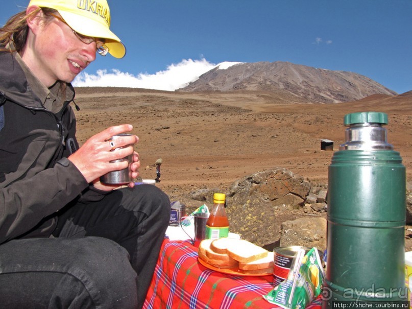 Kibo Hut (4703m) — последний лагерь перед вершиной Кили.