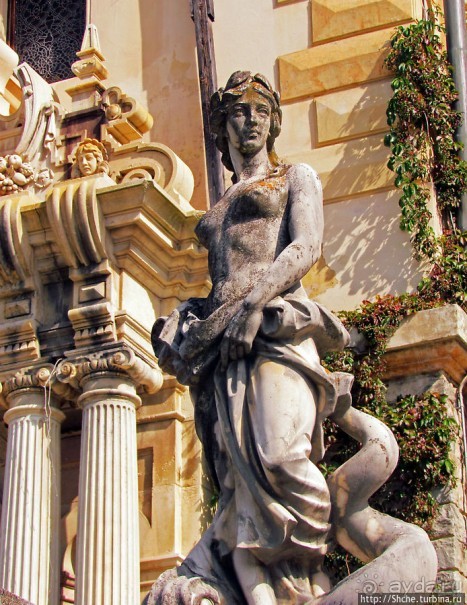 Парковый ансамбль замка Пелеш