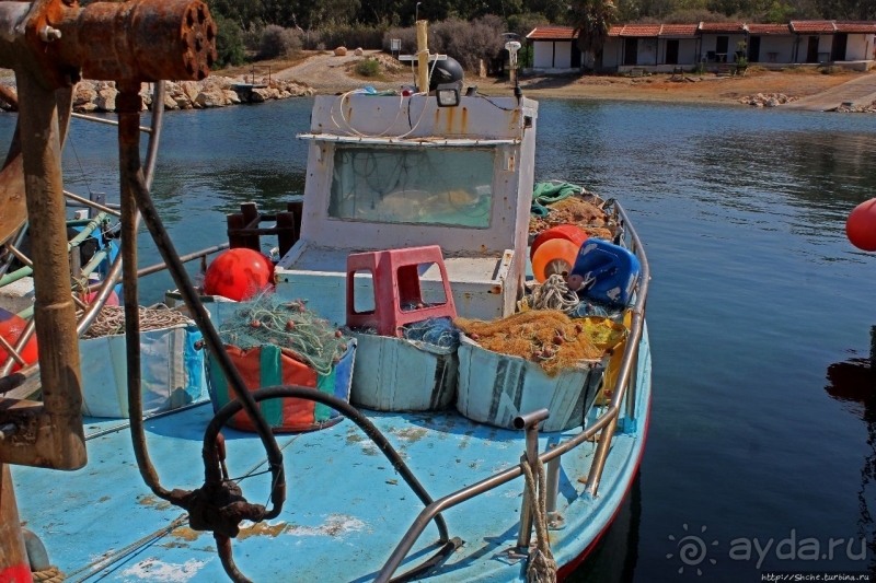 Никакого гламура, бухта только для рыбаков