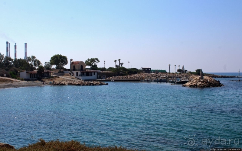 Никакого гламура, бухта только для рыбаков