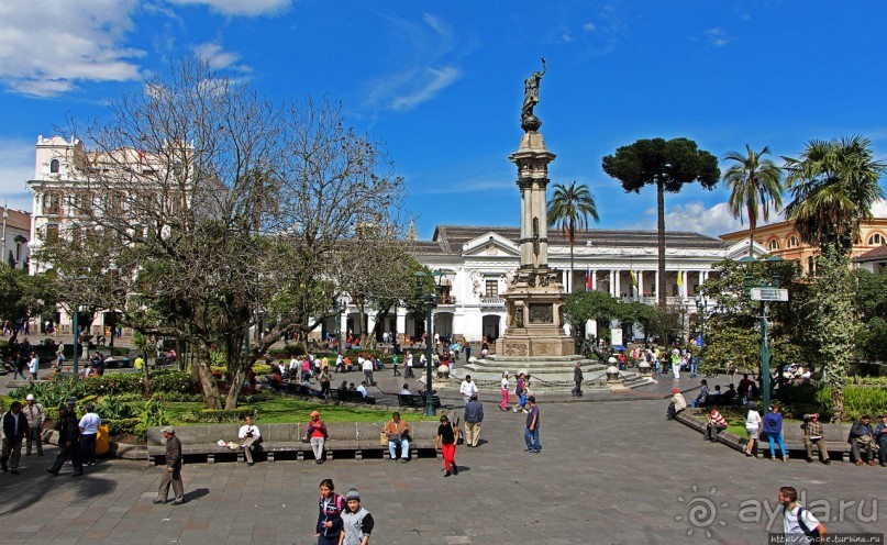 Центр Кито — крупнейший колониальный район Южной Америки