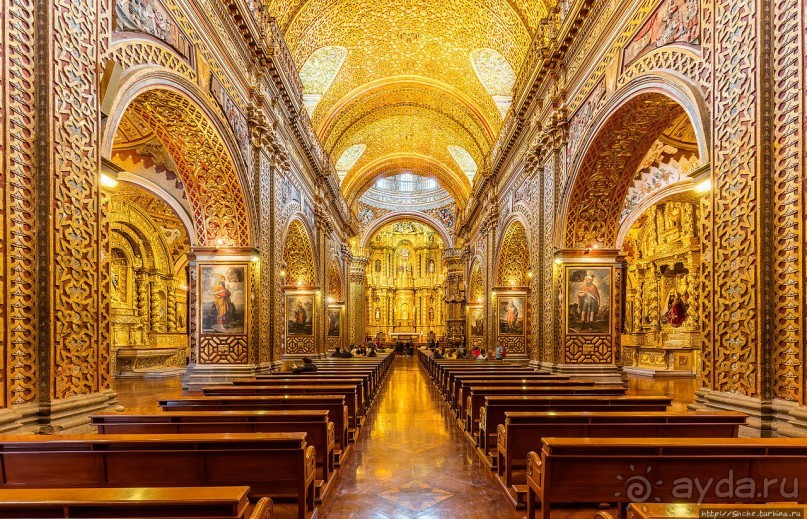 Центр Кито — крупнейший колониальный район Южной Америки