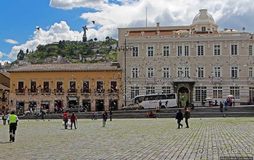 Центр Кито — крупнейший колониальный район Южной Америки