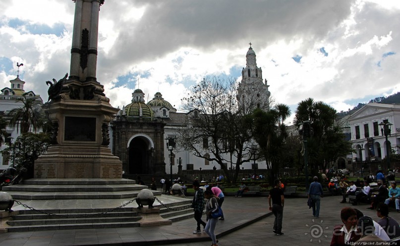 Центр Кито — крупнейший колониальный район Южной Америки