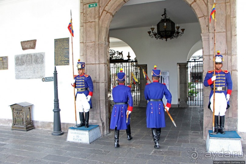 Центр Кито — крупнейший колониальный район Южной Америки