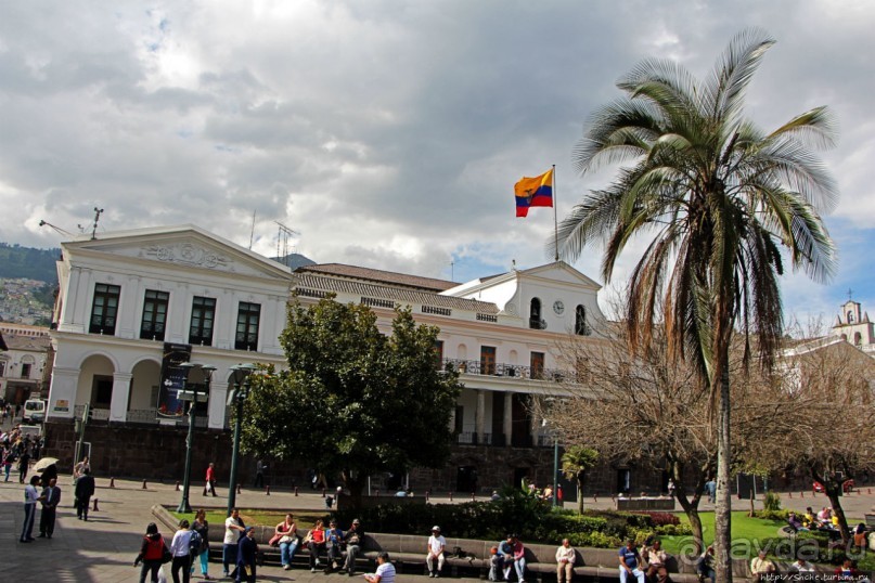 Центр Кито — крупнейший колониальный район Южной Америки