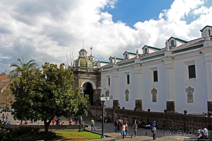Центр Кито — крупнейший колониальный район Южной Америки