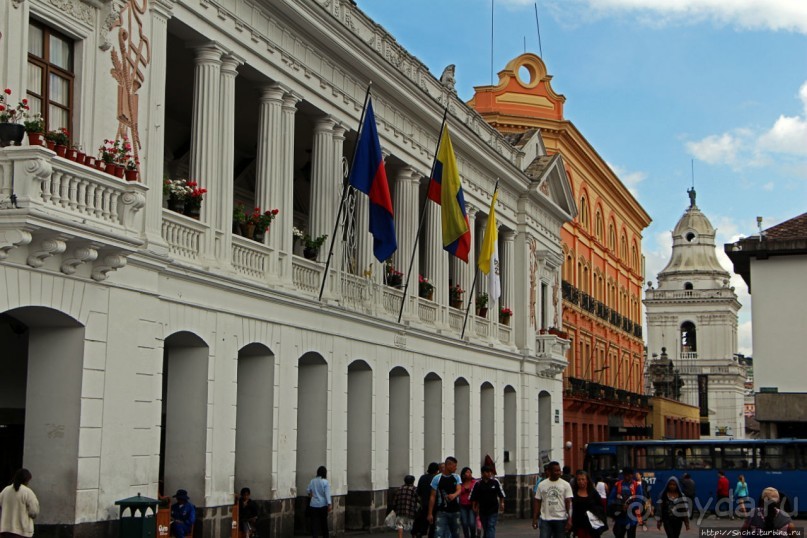 Центр Кито — крупнейший колониальный район Южной Америки