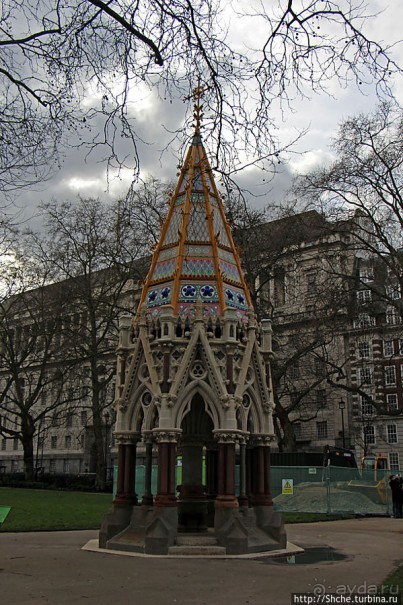 "London is the capital of Great Britain" . Фотозарисовка