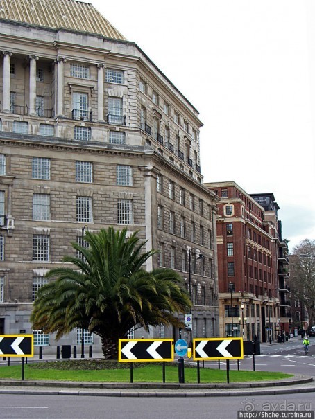 "London is the capital of Great Britain" . Фотозарисовка