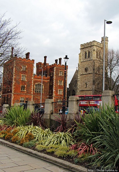 "London is the capital of Great Britain" . Фотозарисовка