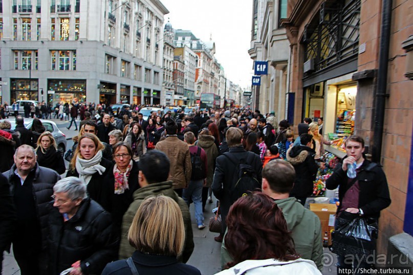"London is the capital of Great Britain" . Фотозарисовка