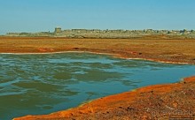 Кислотное "черное" озеро