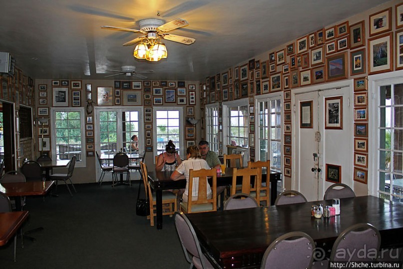 Почти курорт в Долине Смерти — лоджи, ресторан, заправка