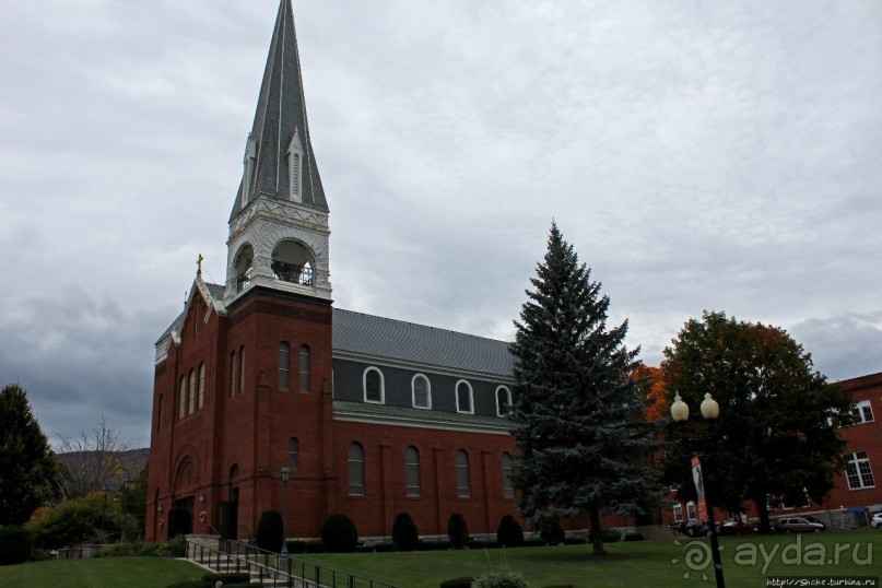 В гостях у Радуги. Розовая церковь Адамса