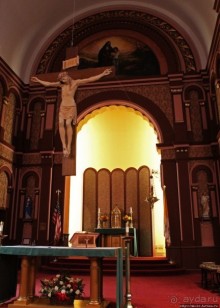 В гостях у Радуги. Розовая церковь Адамса