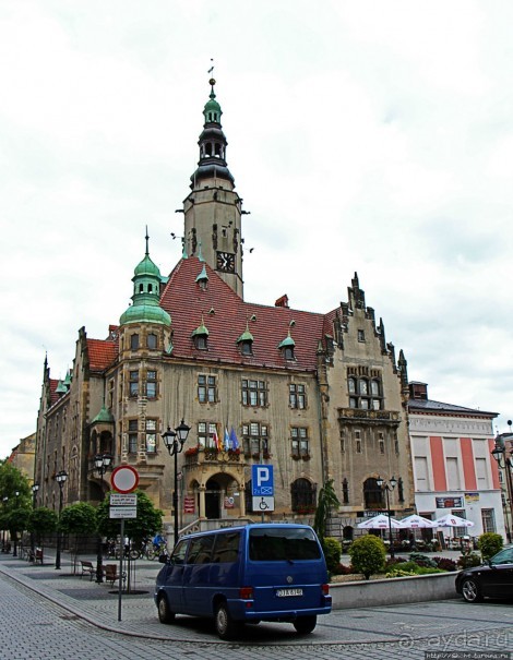 Альбом отзыва "Замок, ратуша, площадь Рынок — обычный польский городок Явор"