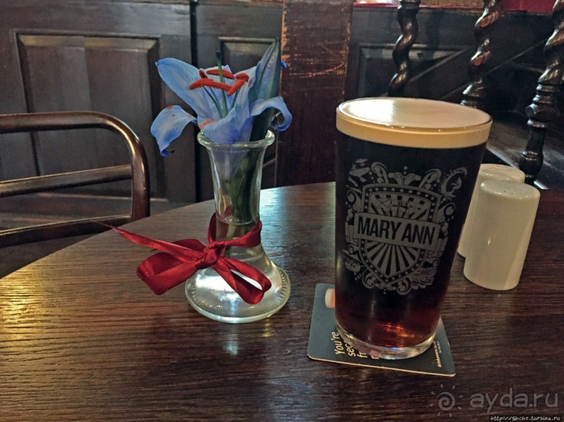 Традиционный Джерси-паб на Королевской площади