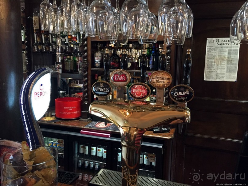 Традиционный Джерси-паб на Королевской площади