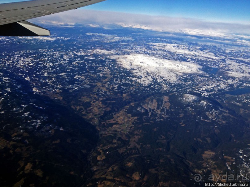 "Под крылом самолета о чем-то поет..." Перелет Тронхейм-Осло