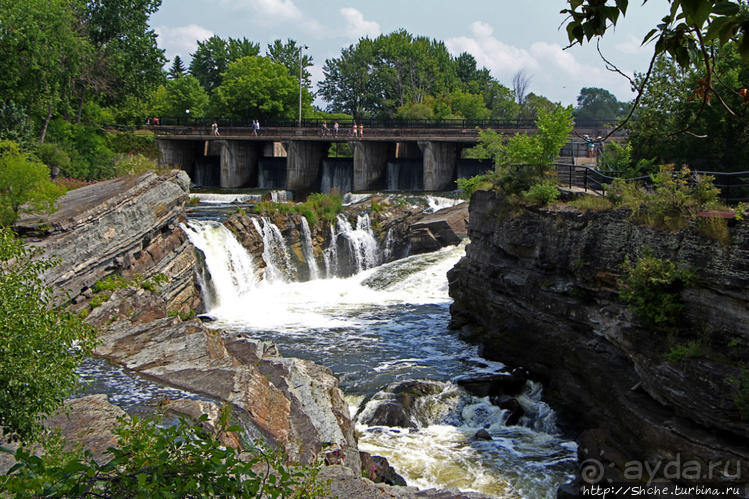 Оттава: Водопад "Спина свиньи"
