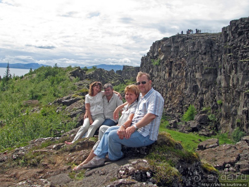 Альбом отзыва "Pingvellir — здесь Европа расходится с Америкой"