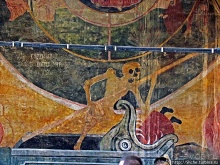 Небольшой культурный шок от старой болгарской церкви