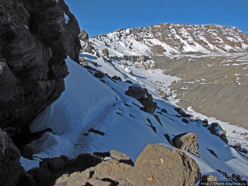 Рассвет на вершине Африки. Ледники, которым осталось лет 20.