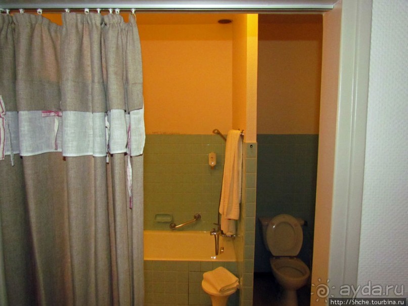 Старинный отель в центре Монтбельяра