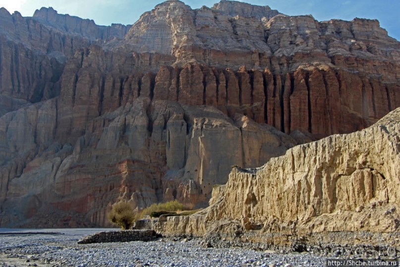 Мустанг. Завершение первого дня, подымаемся из долины реки