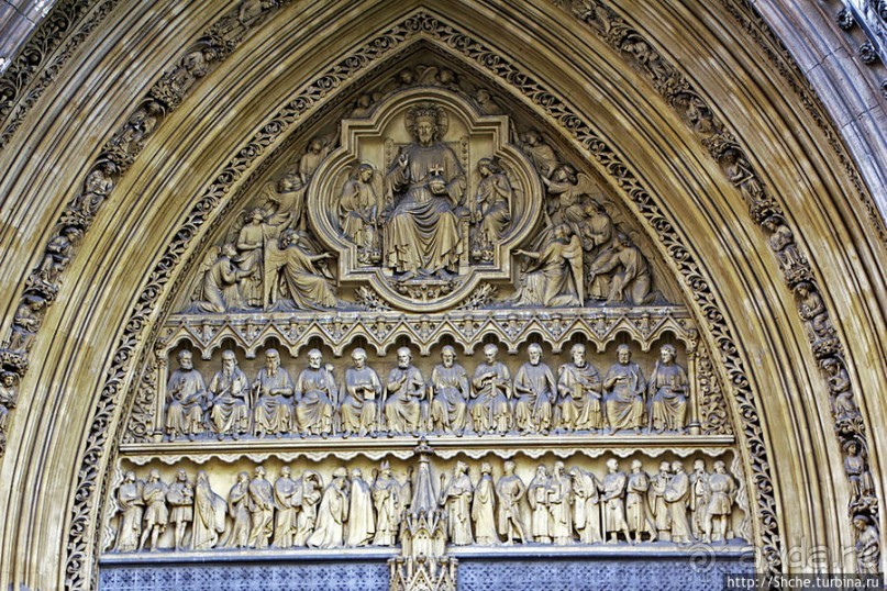 Парламентская площадь (Parliament Square) в Вестминстере