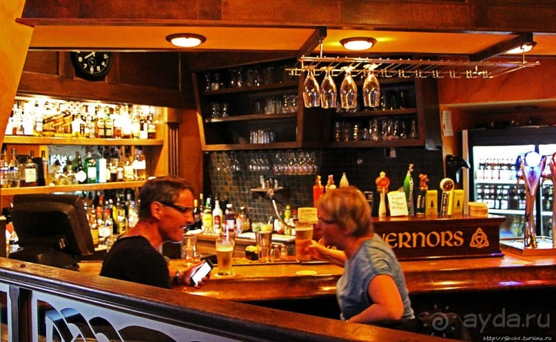 Историческая пафосная "харчевня" в Сиднее (канадском)