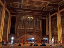 Первый в странах Персидского залива, оперный театр Маската