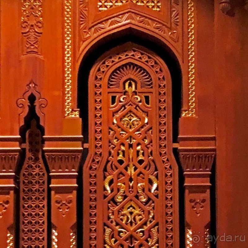 Первый в странах Персидского залива, оперный театр Маската