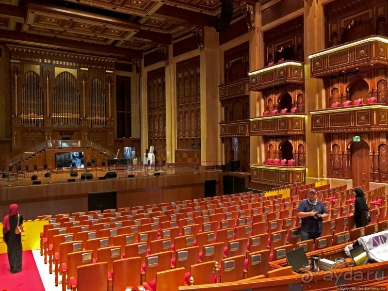 Первый в странах Персидского залива, оперный театр Маската