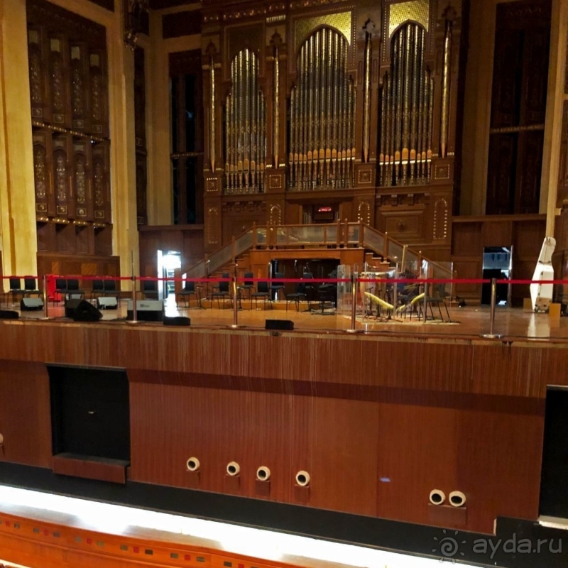 Первый в странах Персидского залива, оперный театр Маската