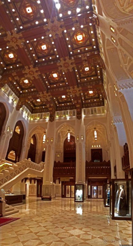 Первый в странах Персидского залива, оперный театр Маската