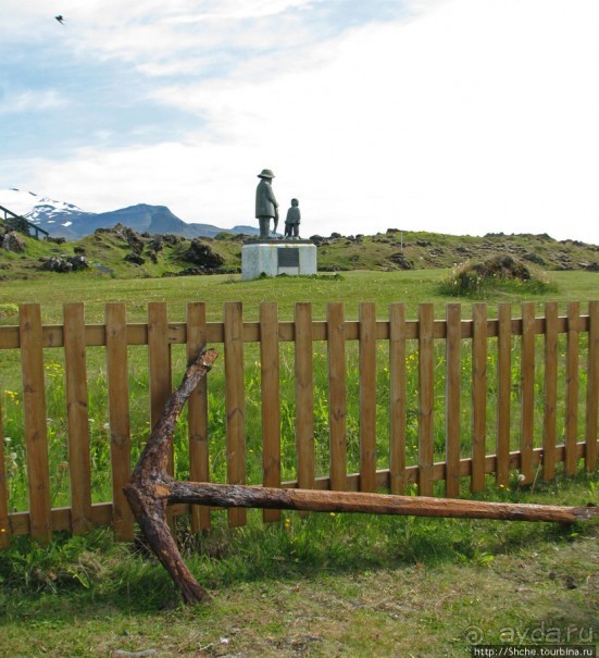 Olafsvik - самый крупный "город" Запада, порт, окрестности