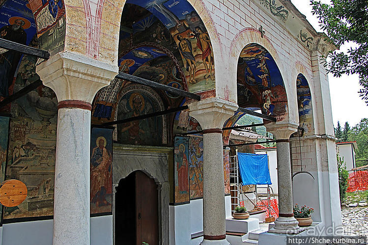 Монастыри бывают и женские тоже! Монастырь Тимиос Продромос