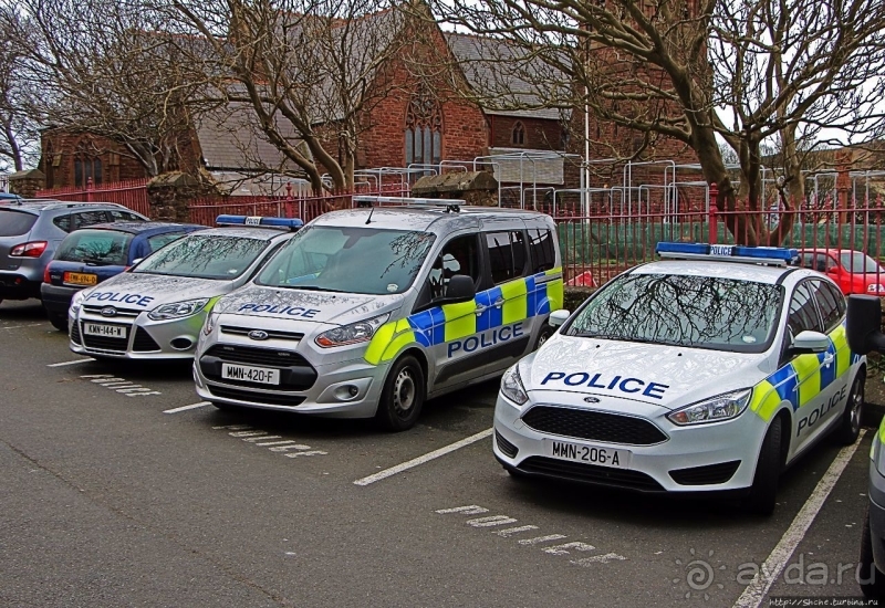 На страже порядка... Полицейские авто мира