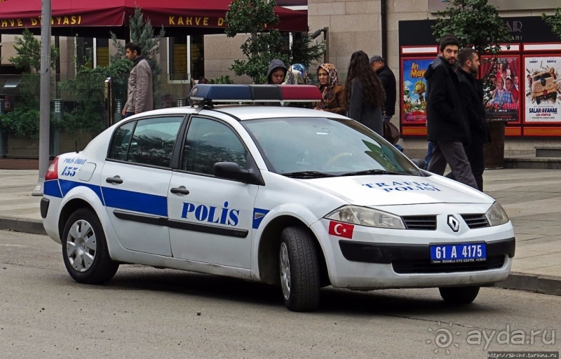 На страже порядка... Полицейские авто мира