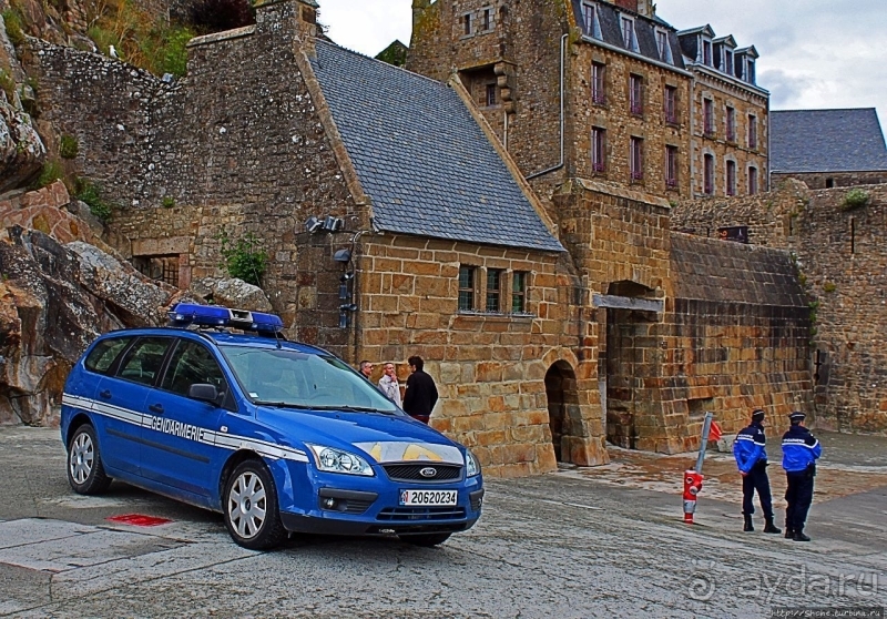 На страже порядка... Полицейские авто мира