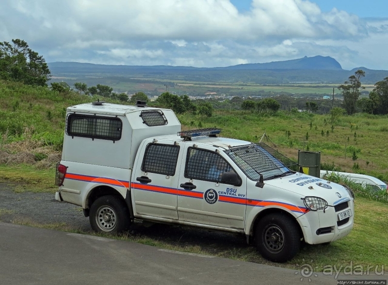 На страже порядка... Полицейские авто мира