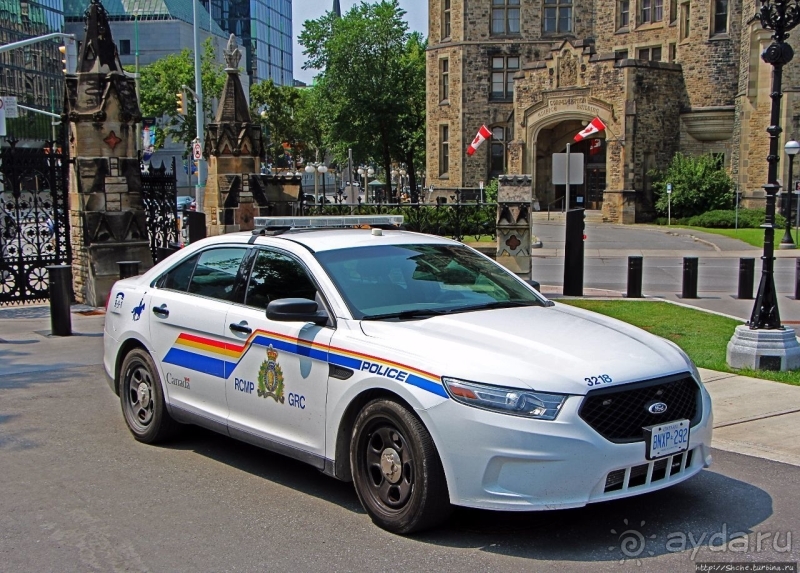 На страже порядка... Полицейские авто мира